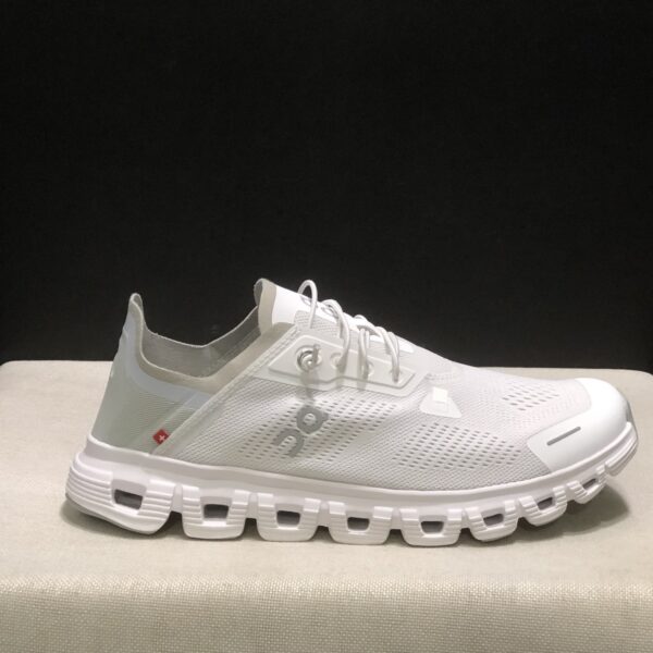 569cf132 Cloud 6 Coast Size 36-45