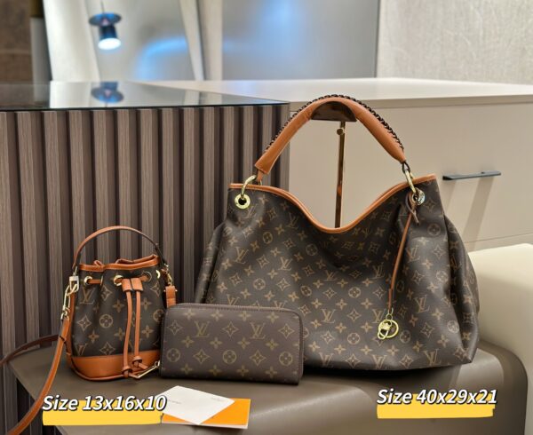wsxc1773636846070_1 Louis Vuitton 3pcs Set