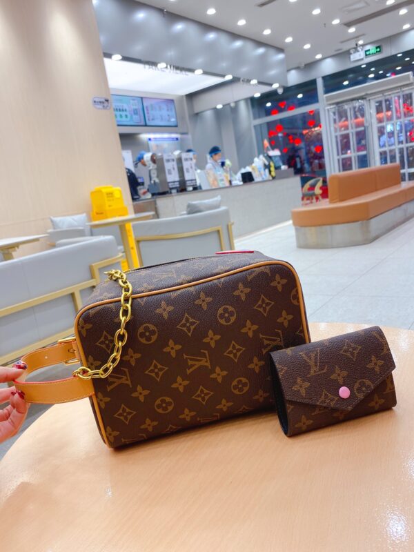 wsxc1773640020302_6 Louis Vuitton 3pcs Set